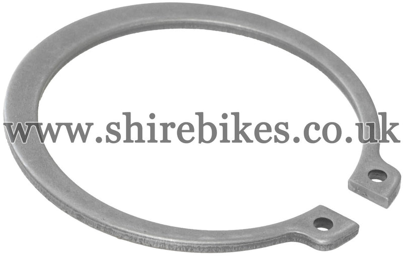 Honda Rear Sprocket Cir Clip suitable for use with Dax 6V, Chaly 6V, Dax 12V
