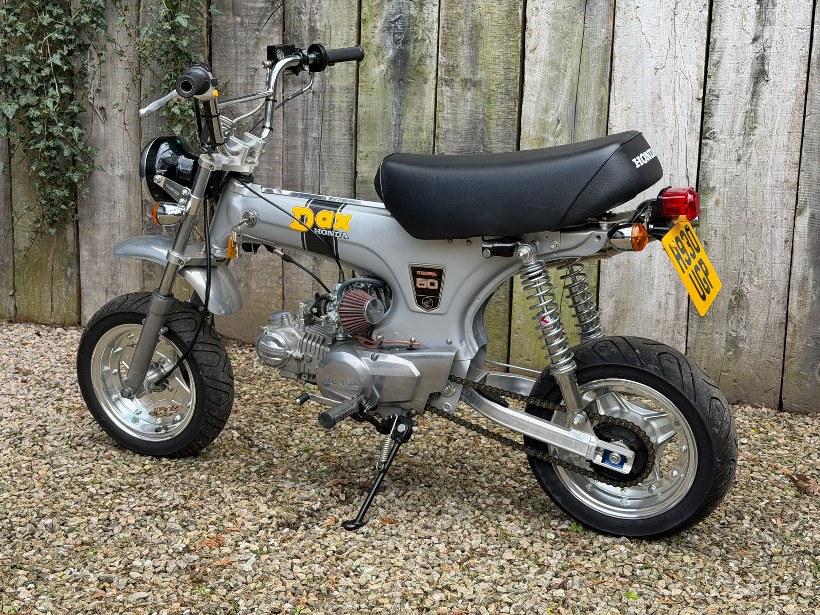 1990 Honda Dax – JDM Tribute Build Takegawa Super Head Plus R 106cc