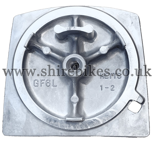Honda Finned Cylinder Head Camshaft Chain Sprocket Cover suitable for use with Z50M, Z50A, Z50J1, Z50R, Z50J, Dax 6V, Chaly 6V, Dax 12V, C90E 12V